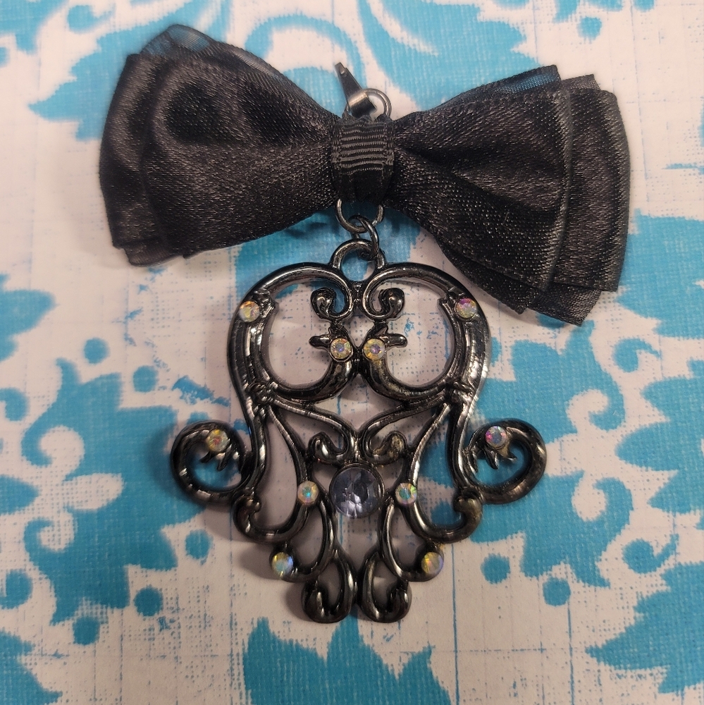 Victorian Gothic Pendant with Bow
